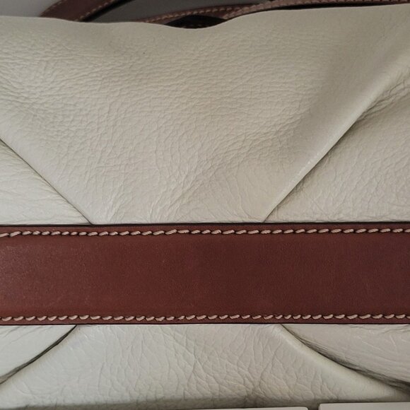 Salvatore Ferragamo Gancini Shoulder Bag Ivory and Brown Leather Gold Hardware - Picture 11 of 15